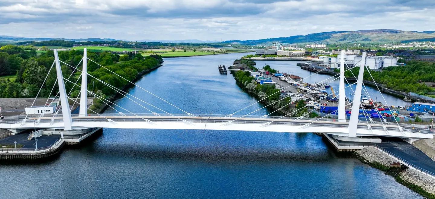 Renfrew Bridge links Renfrew in the south to Clydebank and Yoker in the north